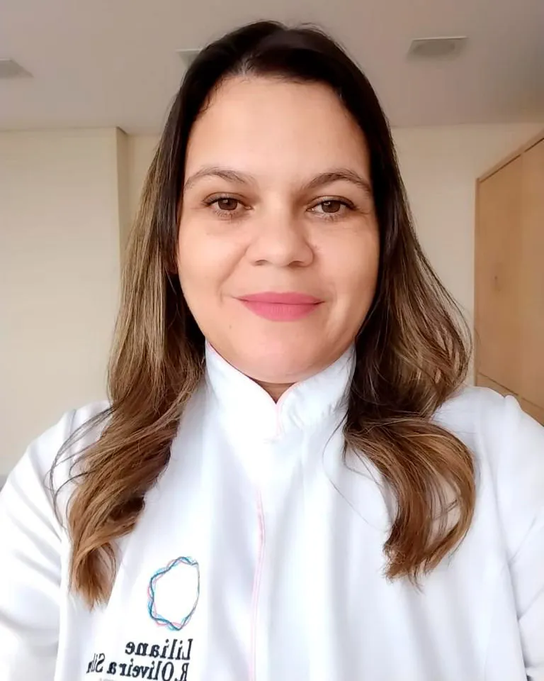 Liliane Oliveira Silva, musicoterapeuta do consultório